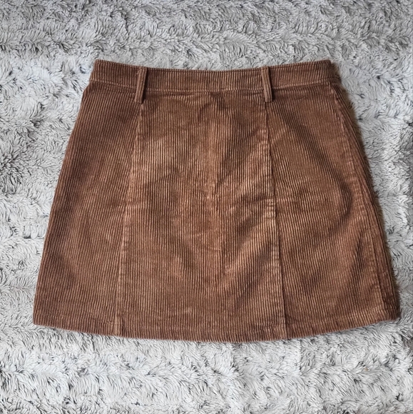 Forever 21 button-down corduroy skirt - Picture 4 of 5